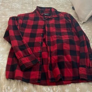 Eddie Bauer Men’s Plaid Flannel Button Down size medium, EUC